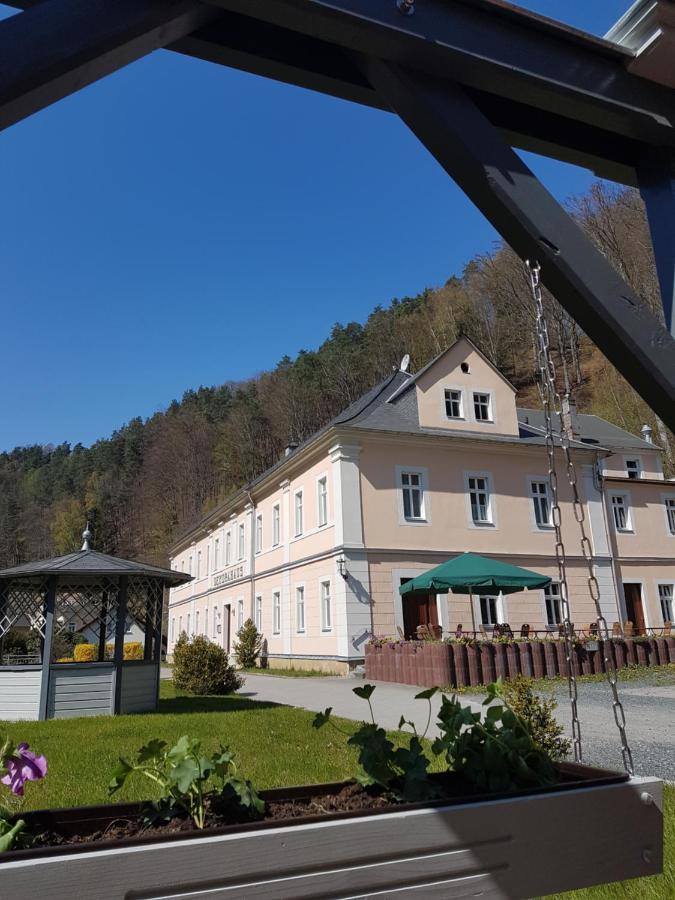 Hotel Garni Dekorahaus Bad Schandau Buitenkant foto