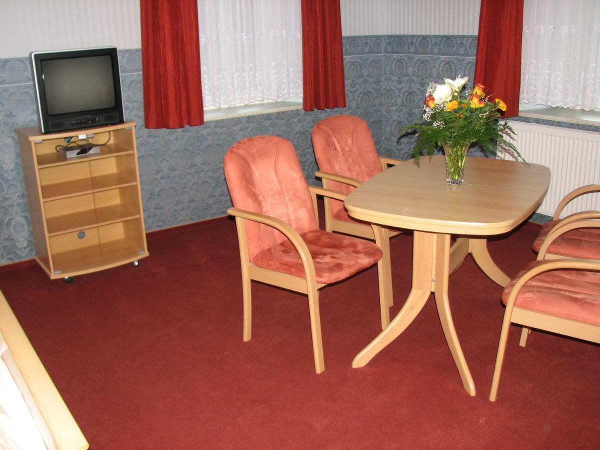 Hotel Garni Dekorahaus Bad Schandau Buitenkant foto